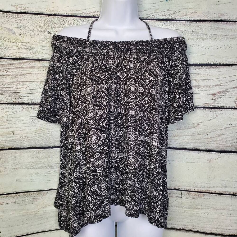 Maurices Black White Paisley Off Shoulder Top Women’s Medium Boho Festival